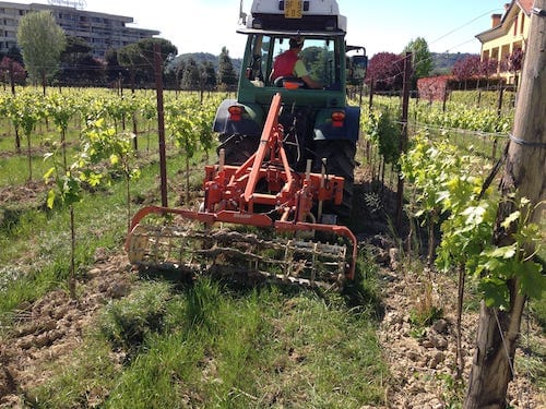 macchina-lavorazione-terreno-interfilare